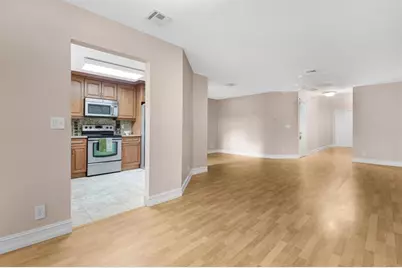 1916  Discovery Cir E, Unit #1916, Deerfield Beach, FL 33442 - Photo 7