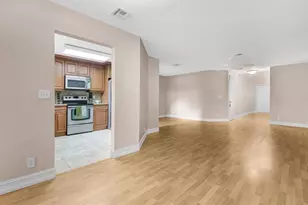 1916 Discovery Cir E, Deerfield Beach, FL 33442 - Photo 7