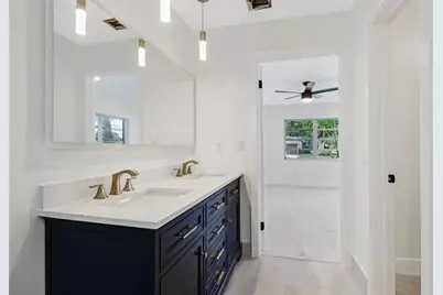 5900 SW 17th St, Plantation, FL 33317 - Photo 5