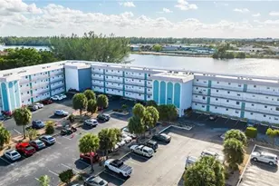 4311 Crystal Lake Dr, Deerfield Beach, FL 33064 - Photo 5