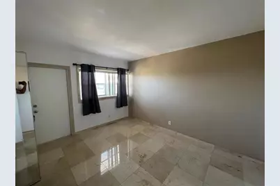 4311  Crystal Lake Dr, Unit #421, Deerfield Beach, FL 33064 - Photo 17