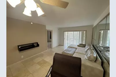 4311  Crystal Lake Dr, Unit #421, Deerfield Beach, FL 33064 - Photo 19