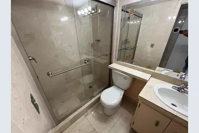 4311  Crystal Lake Dr, Unit #421, Deerfield Beach, FL 33064 - Photo 15