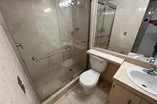 4311 Crystal Lake Dr, Deerfield Beach, FL 33064 - Photo 15