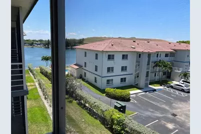 4311  Crystal Lake Dr, Unit #421, Deerfield Beach, FL 33064 - Photo 7