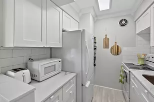 223 Marine Ct, Lauderdale by the Sea, FL 33308 - Photo 17