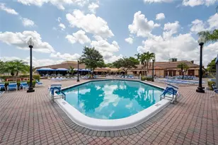 9821 Sunrise Lakes Blvd, Sunrise, FL 33322 - Photo 25