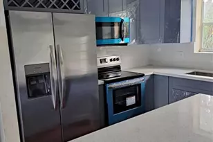 730 SW 67th Terrace, Pembroke Pines, FL 33023 - Photo 5