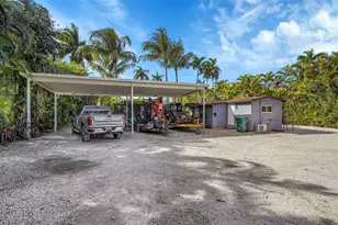 4860 SW 61st Ave, Davie, FL 33314 - Photo 35