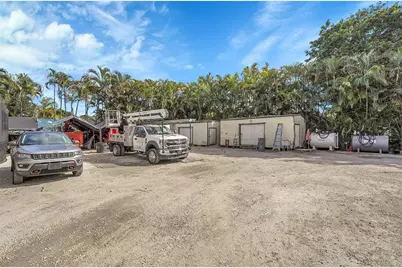 4860 SW 61st Ave, Davie, FL 33314 - Photo 33