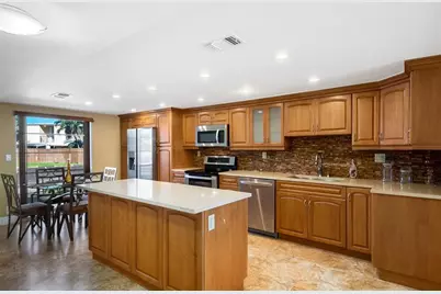 822 NE 25th Ave, Unit #822, Hallandale Beach, FL 33009 - Photo 3