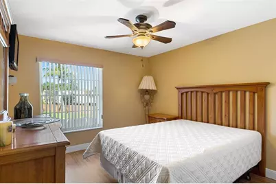 822 NE 25th Ave, Unit #822, Hallandale Beach, FL 33009 - Photo 21