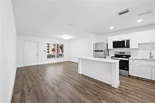 1100 Crystal Lake Dr, Deerfield Beach, FL 33064 - Photo 9