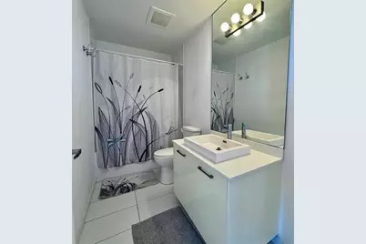 151 SE 1st St, Unit #608, Miami, FL 33131 - Photo 5