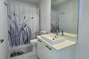 151 SE 1st St, Miami, FL 33131 - Photo 5