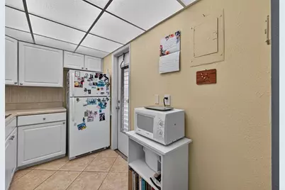 400 SE 10th St, Unit #211, Deerfield Beach, FL 33441 - Photo 19