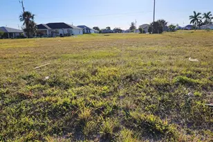 1724 Andalusia Blvd, Cape Coral, FL 33909 - Photo 3