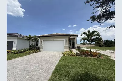 320 SE Via Sangro, Port Saint Lucie, FL 34952 - Photo 1