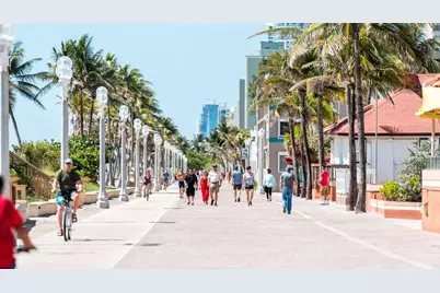 1049  Van Buren St, Hollywood, FL 33019 - Photo 27