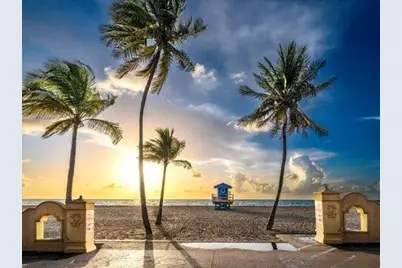 1049  Van Buren St, Hollywood, FL 33019 - Photo 31