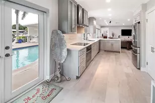 2622 NE 4th St, Pompano Beach, FL 33062 - Photo 15