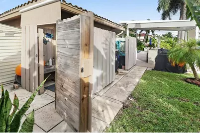 2622 NE 4th St, Pompano Beach, FL 33062 - Photo 31