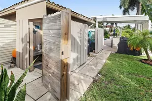 2622 NE 4th St, Pompano Beach, FL 33062 - Photo 31