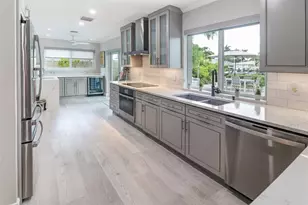 2622 NE 4th St, Pompano Beach, FL 33062 - Photo 13