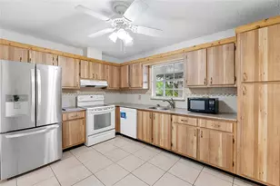 10120 NW 71st St, Tamarac, FL 33321 - Photo 11