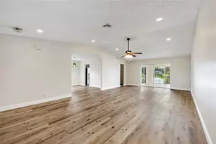 10120 NW 71st St, Tamarac, FL 33321 - Photo 5