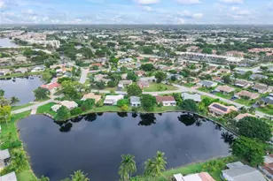 10120 NW 71st St, Tamarac, FL 33321 - Photo 23