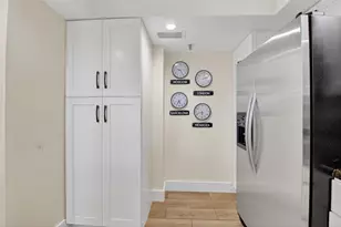 5260 NW 2nd Ave, Boca Raton, FL 33487 - Photo 9