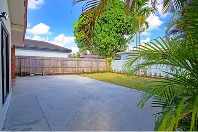 391 NW 58th Ave, Miami, FL 33126 - Photo 45