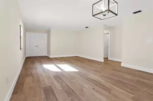 391 NW 58th Ave, Miami, FL 33126 - Photo 7