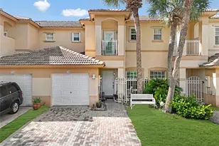 740 NW 170th Terrace, Pembroke Pines, FL 33028 - Photo 1