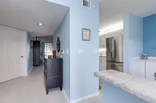 9539 W Weldon Circle Unit, Tamarac, FL 33321 - Photo 7