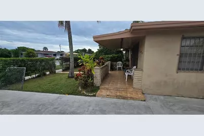 17230 NW 10th Ct, Miami, FL 33169 - Photo 5