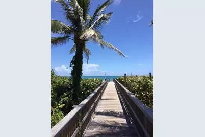 877  Pirates Cove Ln, Fort Pierce, FL 34949 - Photo 19