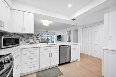 3900  Galt Ocean Dr, Unit #704, Fort Lauderdale, FL 33308 - Photo 17