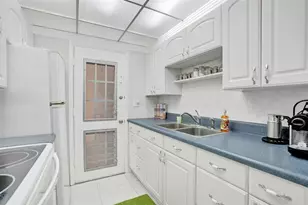 17001 NE 13th Ave, Miami, FL 33162 - Photo 5