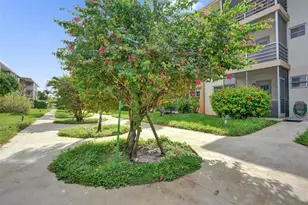 17001 NE 13th Ave, Miami, FL 33162 - Photo 27