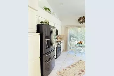 7587  Eagle Point Dr, Delray Beach, FL 33446 - Photo 7