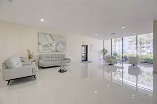 427 Golden Isles Dr, Hallandale Beach, FL 33009 - Photo 33