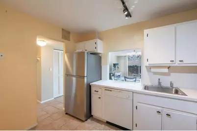 427  Golden Isles Dr, Unit #14B, Hallandale Beach, FL 33009 - Photo 15