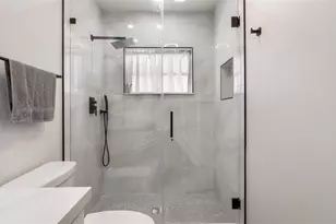 10215 NW 80th Dr, Tamarac, FL 33321 - Photo 27