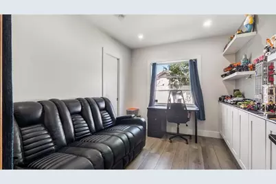 10215 NW 80th Dr, Tamarac, FL 33321 - Photo 23