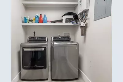 10215 NW 80th Dr, Tamarac, FL 33321 - Photo 17