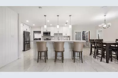 10215 NW 80th Dr, Tamarac, FL 33321 - Photo 3