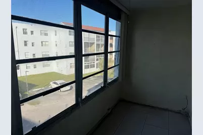 2860  Somerset Dr, Unit #317K, Fort Lauderdale, FL 33311 - Photo 25