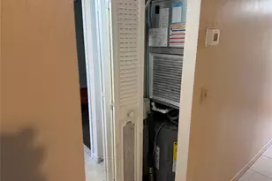 2860 Somerset Dr, Fort Lauderdale, FL 33311 - Photo 31